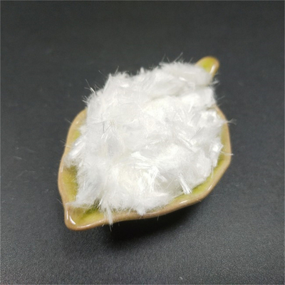 プラスチック収縮を制御し、熱分解のためのナイロン繊維